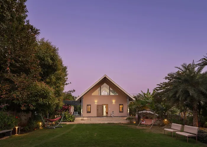 Saffronstays Eden - 3Br Vineyard-Side Pool Villa With Jacuzzi, Farm Dining, Stargazing Deck & Lawns For Celebrations Nashik